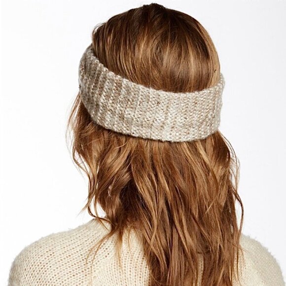 NWT Kensie Twist Knit Headband Cream Sequin Detailed Fall Winter Accessories - Picture 2 of 9